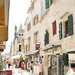 Rooms Beljan - Trogir Old Town Guest house