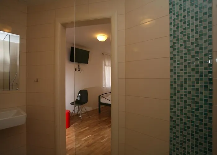 Pensionat Heritage Stone House Beljan - Old Town 3*