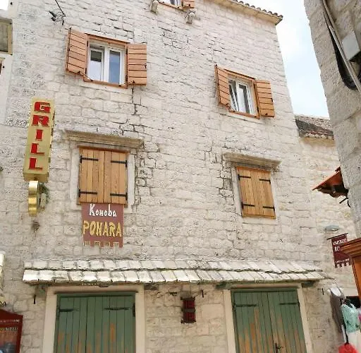 Pensionat Heritage Stone House Beljan - Old Town
